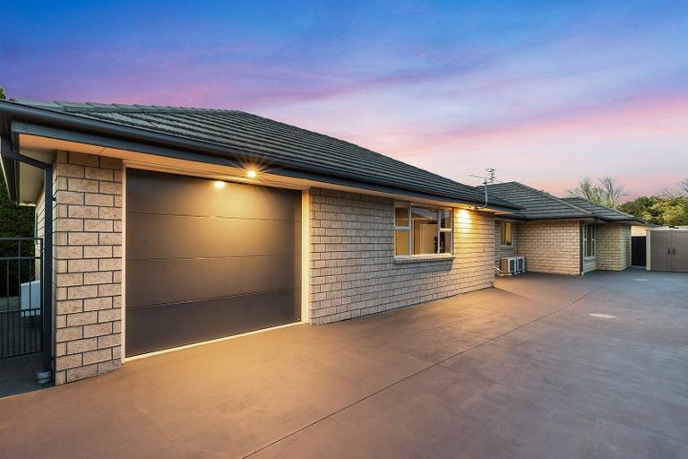 Photo of property in 30 Mokihi Gardens, Hillmorton, Christchurch, 8024