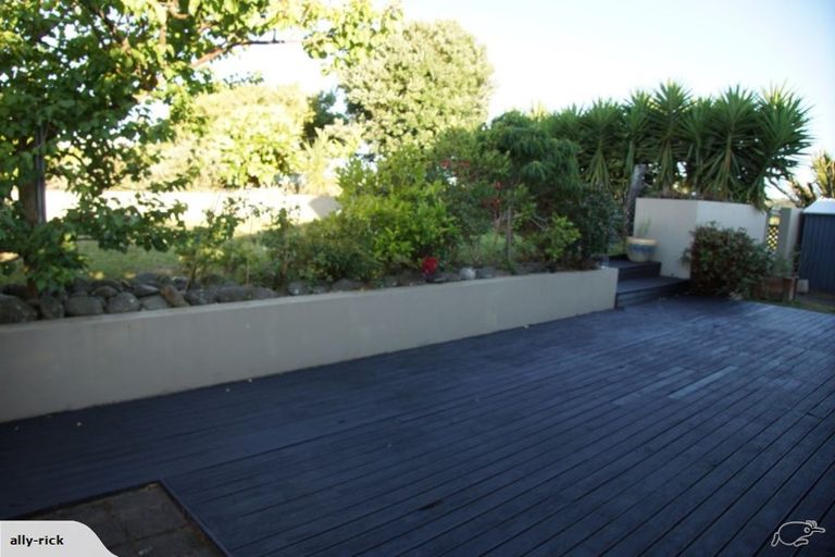 Photo of property in 49 Paynters Avenue, Strandon, New Plymouth, 4312