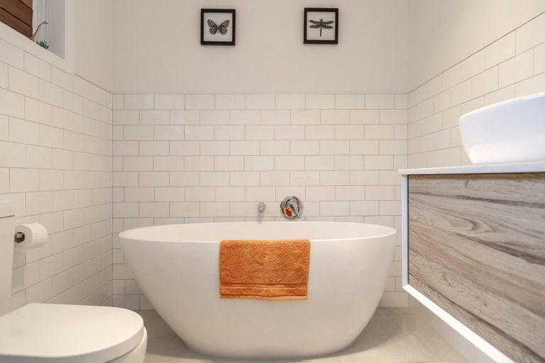 Photo of property in 29 Chesham Avenue, Waipahihi, Taupo, 3330