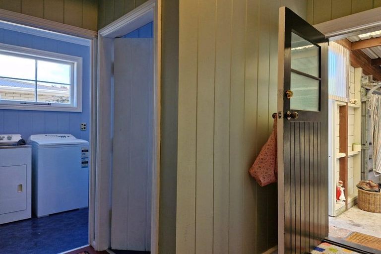 Photo of property in 192 Carrington Street, Lower Vogeltown, New Plymouth, 4310