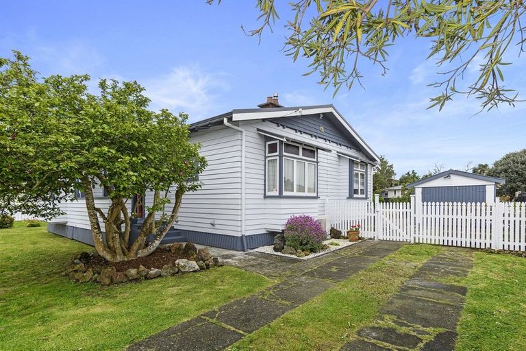 Photo of property in 20 Dinniss Avenue, Regent, Whangarei, 0112