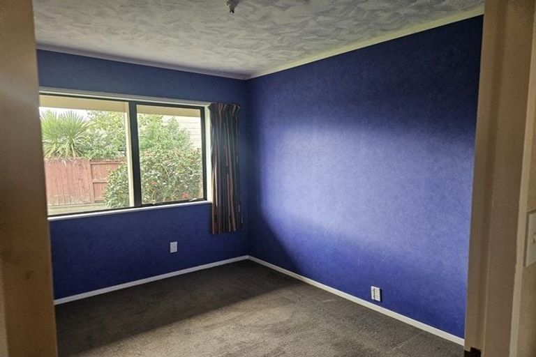 Photo of property in 14 Gladys Place, Kelvin Grove, Palmerston North, 4414