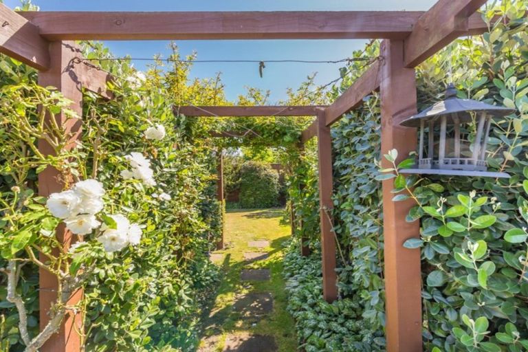 Photo of property in 12 Parkside Crescent, Northwood, Christchurch, 8051