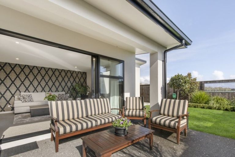 Photo of property in 6 Franks Way, Papamoa Beach, Papamoa, 3118