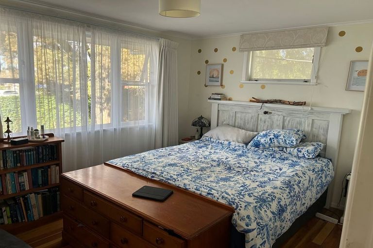 Photo of property in 82 Wharf Road, Te Atatu Peninsula, Auckland, 0610