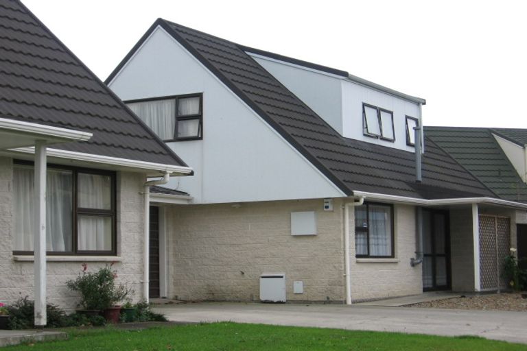 Photo of property in 8 Charisma Court, Kelvin Grove, Palmerston North, 4414