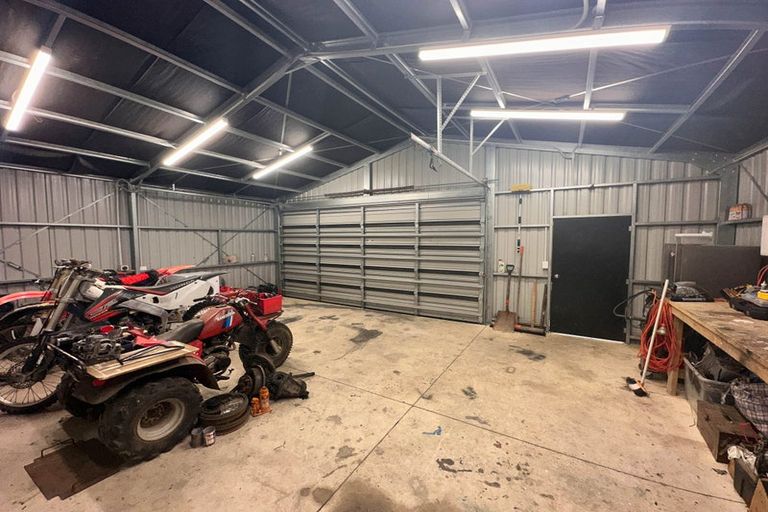 Photo of property in 22 Charles Street, Takapau, 4203