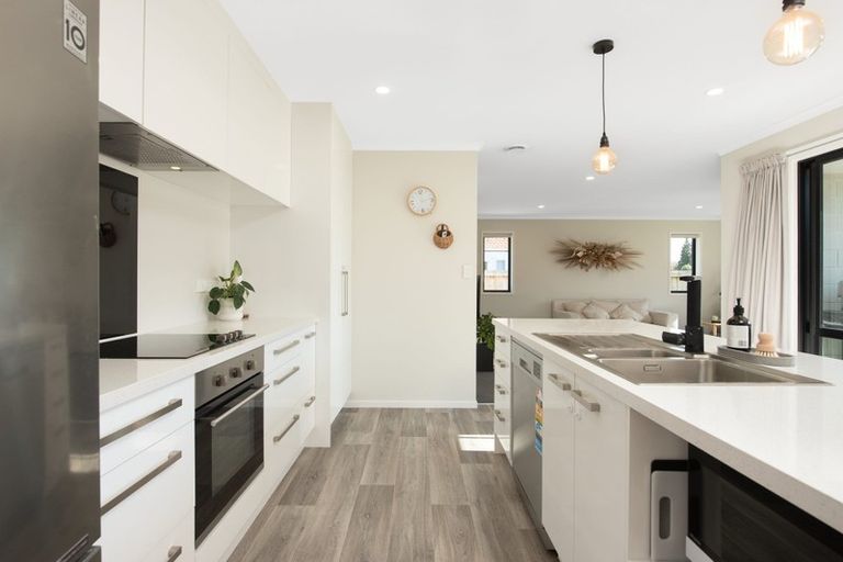 Photo of property in 72b Cameron Road, Te Puke, 3119