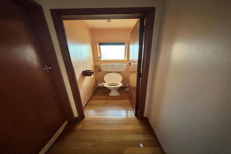 Photo of property in 125 Browns Bay Road, Browns Bay, Auckland, 0630