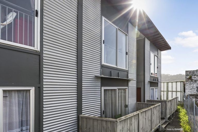 Photo of property in 12/3 Kelvin Grove, Te Aro, Wellington, 6011