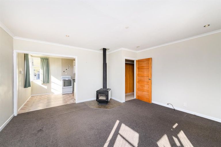 Photo of property in 31 Follett Street, Marton, 4710