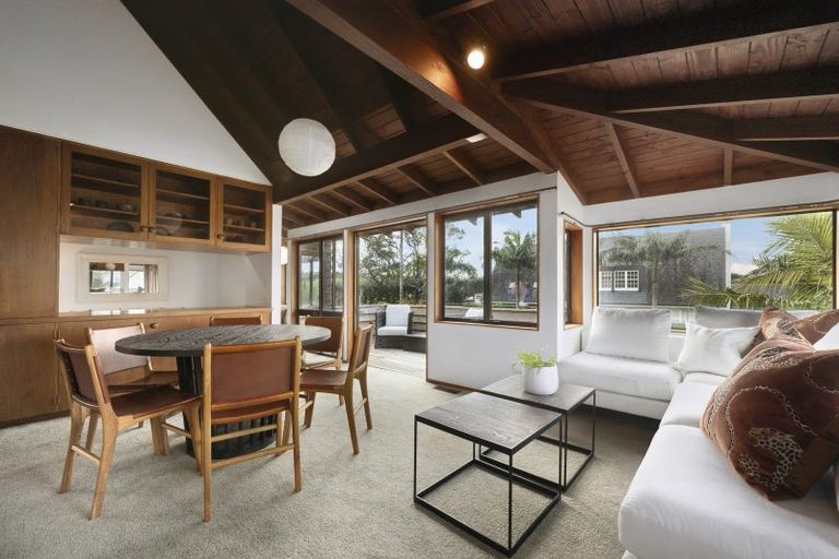 Photo of property in 2/22 Saltburn Road, Milford, Auckland, 0620