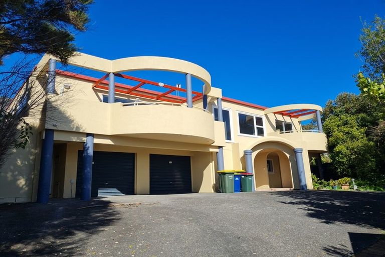 Photo of property in 21 Tainui Street, Torbay, Auckland, 0630