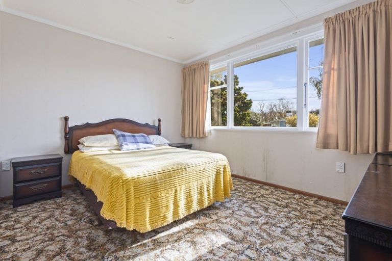 Photo of property in 22 Benmore Avenue, Cloverlea, Palmerston North, 4412