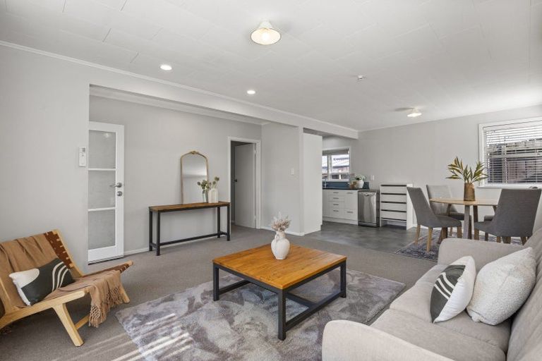 Photo of property in 3 Stevenson Road, Clarks Beach, 2122