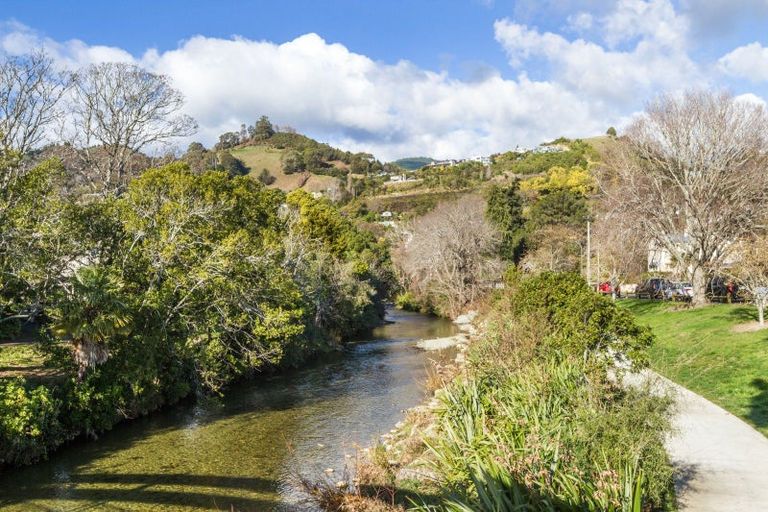 Photo of property in 370a Hardy Street, Nelson, 7010