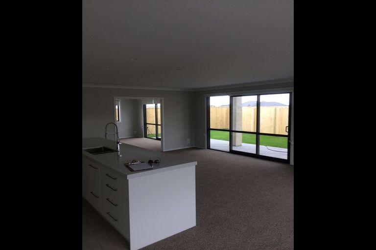 Photo of property in 26 Oka Street, Papamoa Beach, Papamoa, 3118