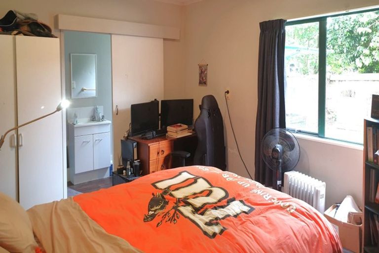 Photo of property in 21 Helena Road, Hillcrest, Hamilton, 3216