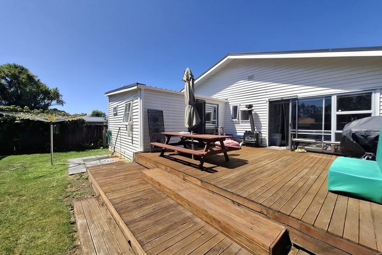 Photo of property in 90 Hine Street, New Plymouth, 4310