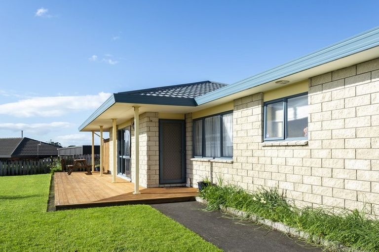 Photo of property in 32 Dillon Drive, Bell Block, New Plymouth, 4312