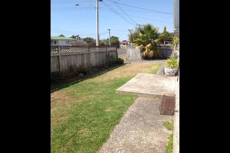 Photo of property in 1/18 Grenada Street, Mount Maunganui, 3116