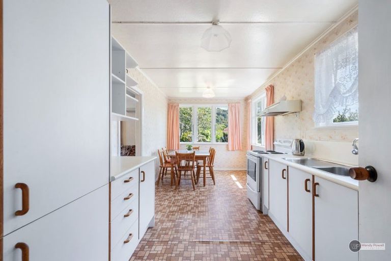 Photo of property in 8 Hector Grove, Trentham, Upper Hutt, 5018