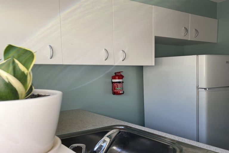 Photo of property in 2/161 Glenmore Street, Kelburn, Wellington, 6012