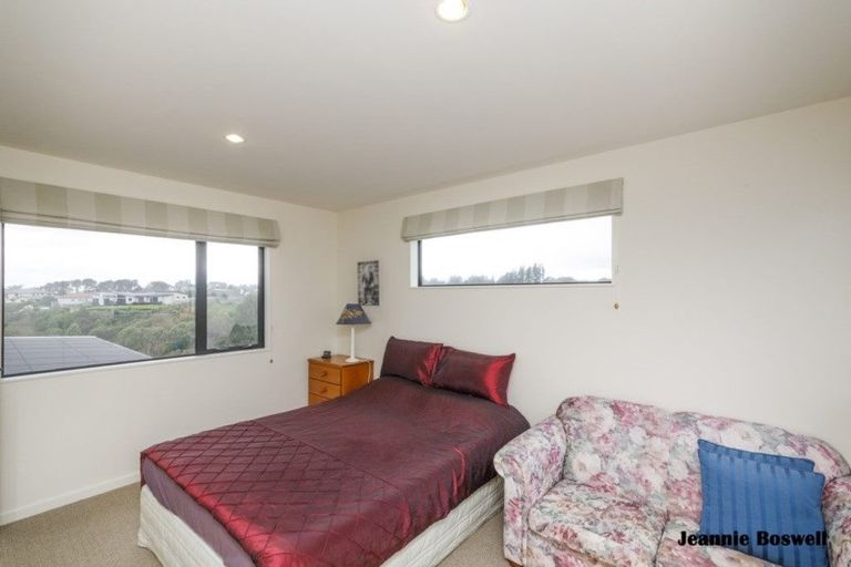 Photo of property in 26 Silkwood Place, Fitzherbert, Palmerston North, 4410