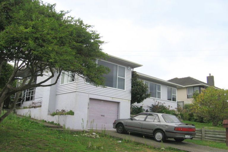 Photo of property in 92 Bell Street, Tawa, Wellington, 5028