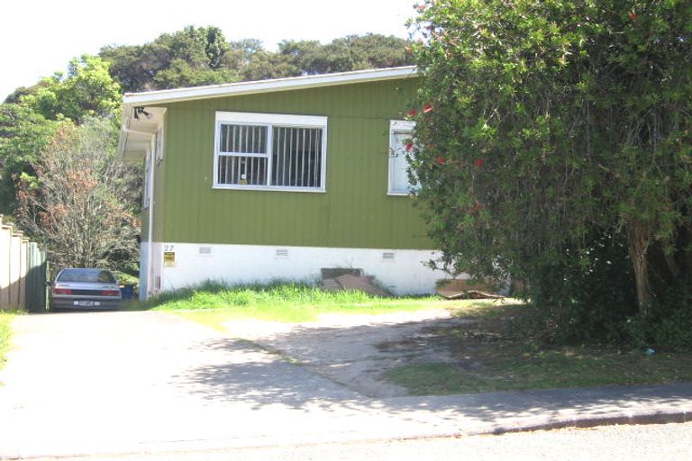 Photo of property in 27 Gladys Avenue, Glenfield, Auckland, 0629