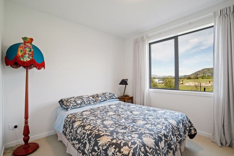 Photo of property in 4 Mcdonald Street, Wanaka, 9305