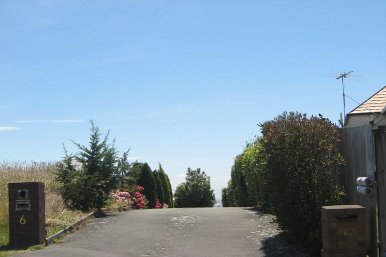 Photo of property in 6a Clovelly Place, Westmorland, Christchurch, 8025