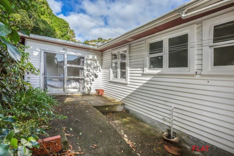 Photo of property in 5 Kiriwai Road, Paremata, Porirua, 5024
