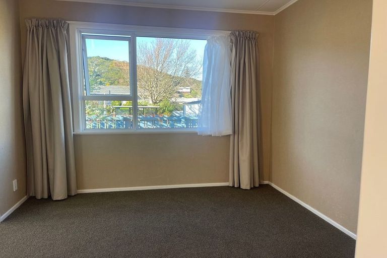 Photo of property in 1 Momona Street, Wainuiomata, Lower Hutt, 5014