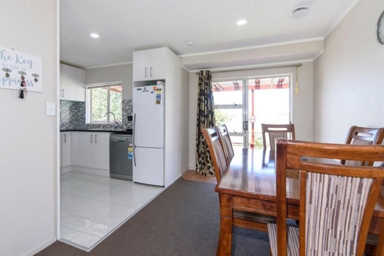 Photo of property in 49 Patts Avenue, Glendene, Auckland, 0602