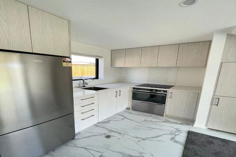 Photo of property in 7/14 Wilsher Crescent, Henderson, Auckland, 0612