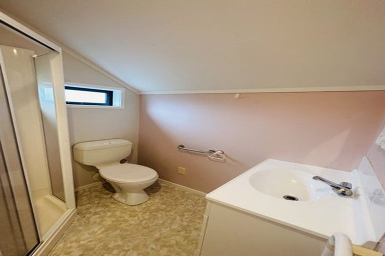 Photo of property in 2/26 Stanaway Street, Hillcrest, Auckland, 0627