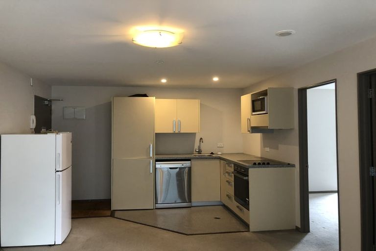 Photo of property in Dual Apartments, 301/142 Vivian Street, Te Aro, Wellington, 6011