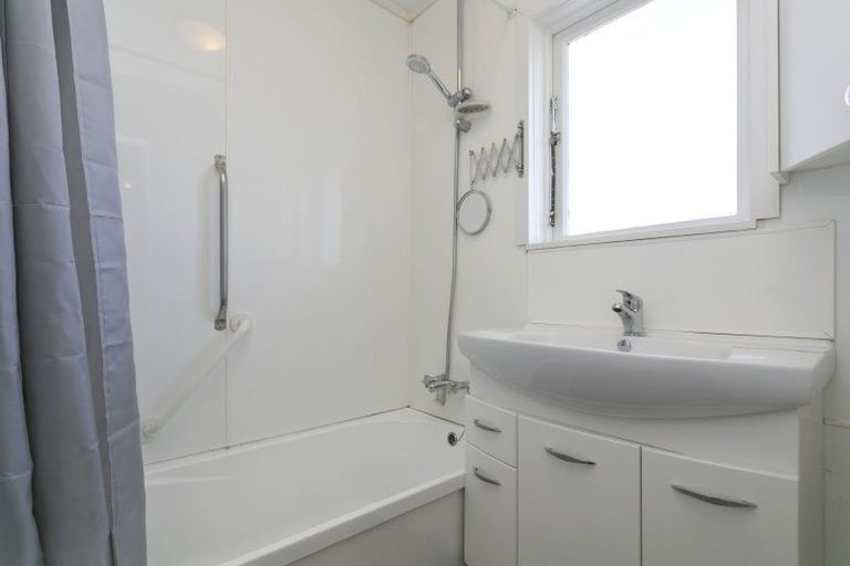 Photo of property in 19 Te Takinga Street, Turangi, 3334