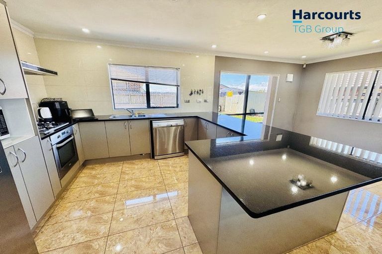 Photo of property in 17 Goh Place, Manurewa, Auckland, 2105