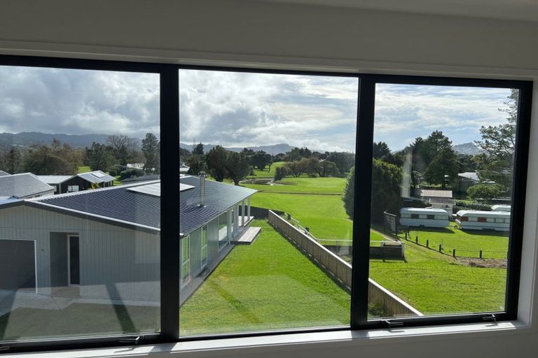 Photo of property in 4 Lynette Place, Pauanui, 3579