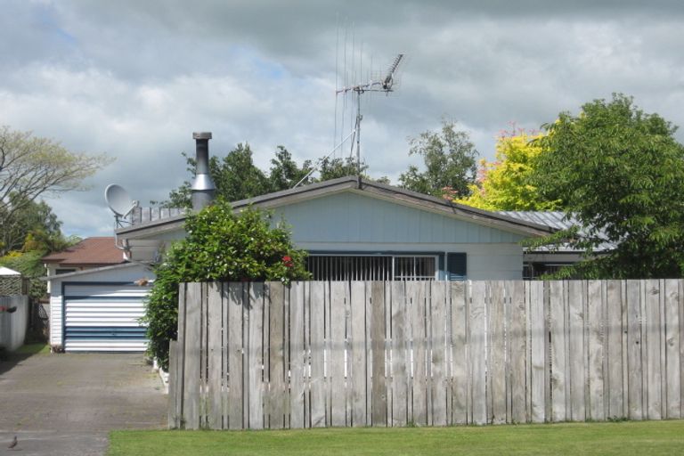 Photo of property in 18 Browning Street, Leamington, Cambridge, 3432