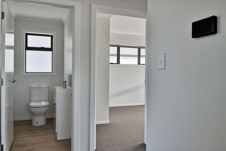 Photo of property in 1b Porutu Street, Fairfield, Lower Hutt, 5011