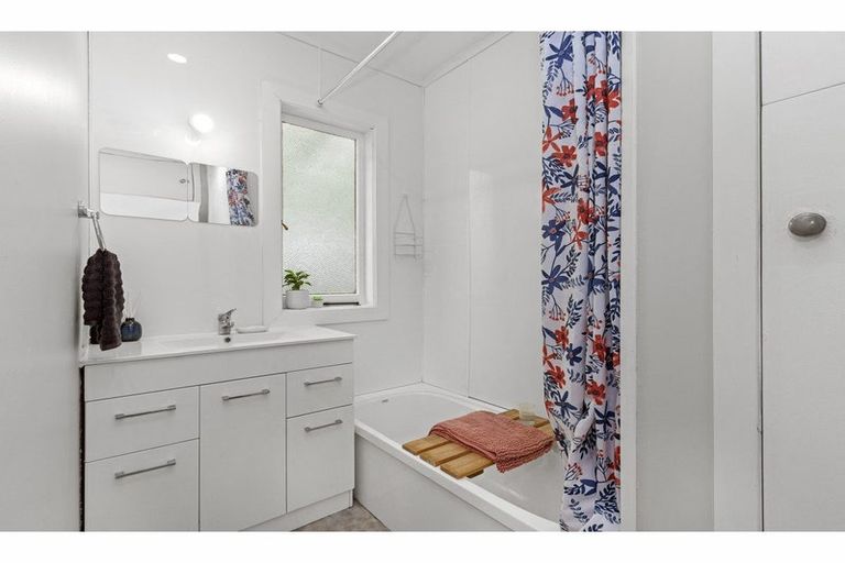 Photo of property in 23 Farmer Street, Te Aroha, 3320