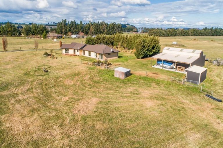 Photo of property in 69 Leslies Road, Cust, Rangiora, 7471