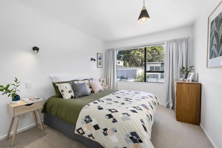 Photo of property in 42 Weka Street, Miramar, Wellington, 6022