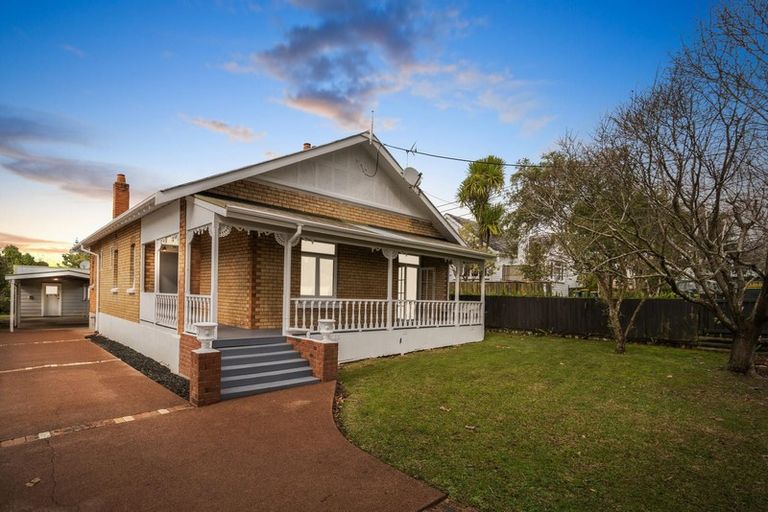 Photo of property in 26 Seabrook Avenue, New Lynn, Auckland, 0600