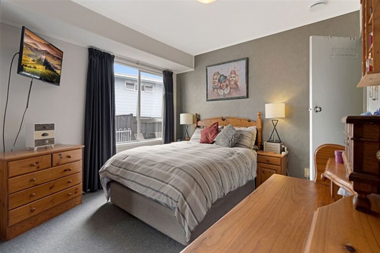 Photo of property in 36 Glynnbrooke Street, Te Atatu South, Auckland, 0610