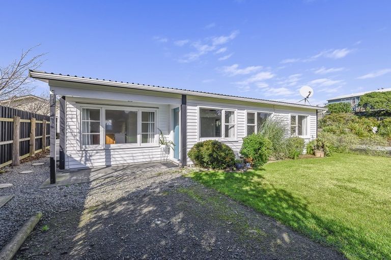 Photo of property in 38 Rodney Avenue, Te Horo Beach, Otaki, 5581