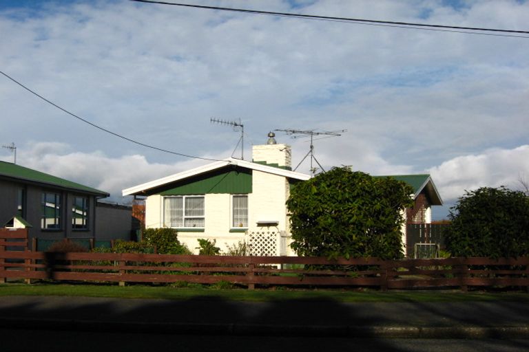 Photo of property in 59 Durham Street, Waikiwi, Invercargill, 9810
